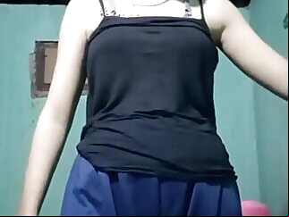 hd videos asian Chubby pussy of a village girl who is still a teenager at school who has not grown hair teen